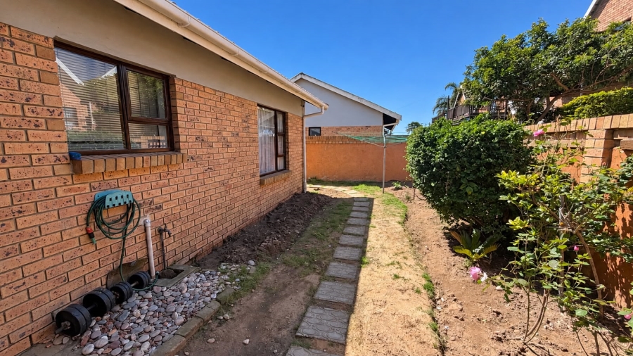 3 Bedroom Property for Sale in Heiderand Western Cape